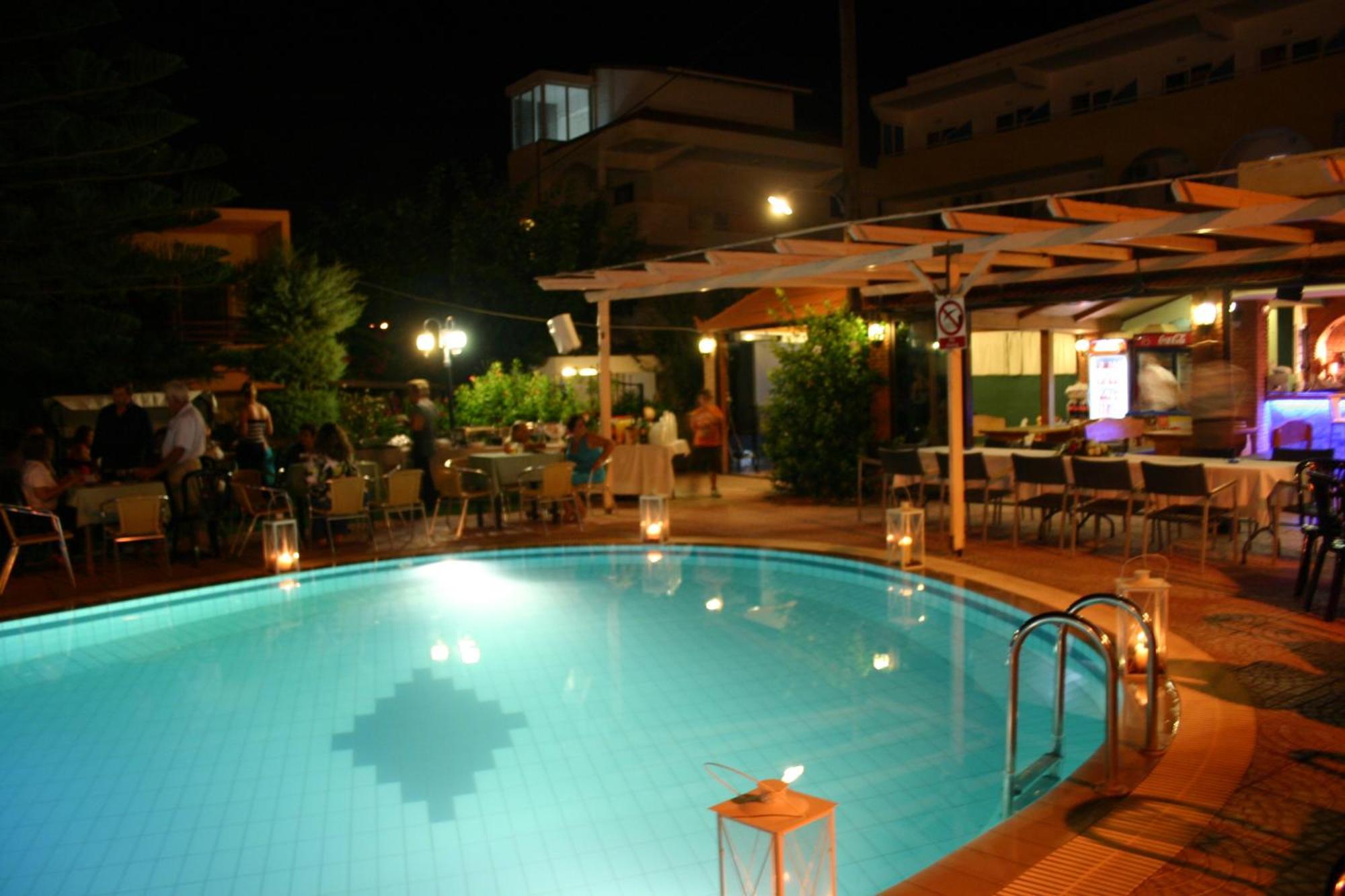 Lyristis Dinos Studios & Apartments Faliraki Extérieur photo