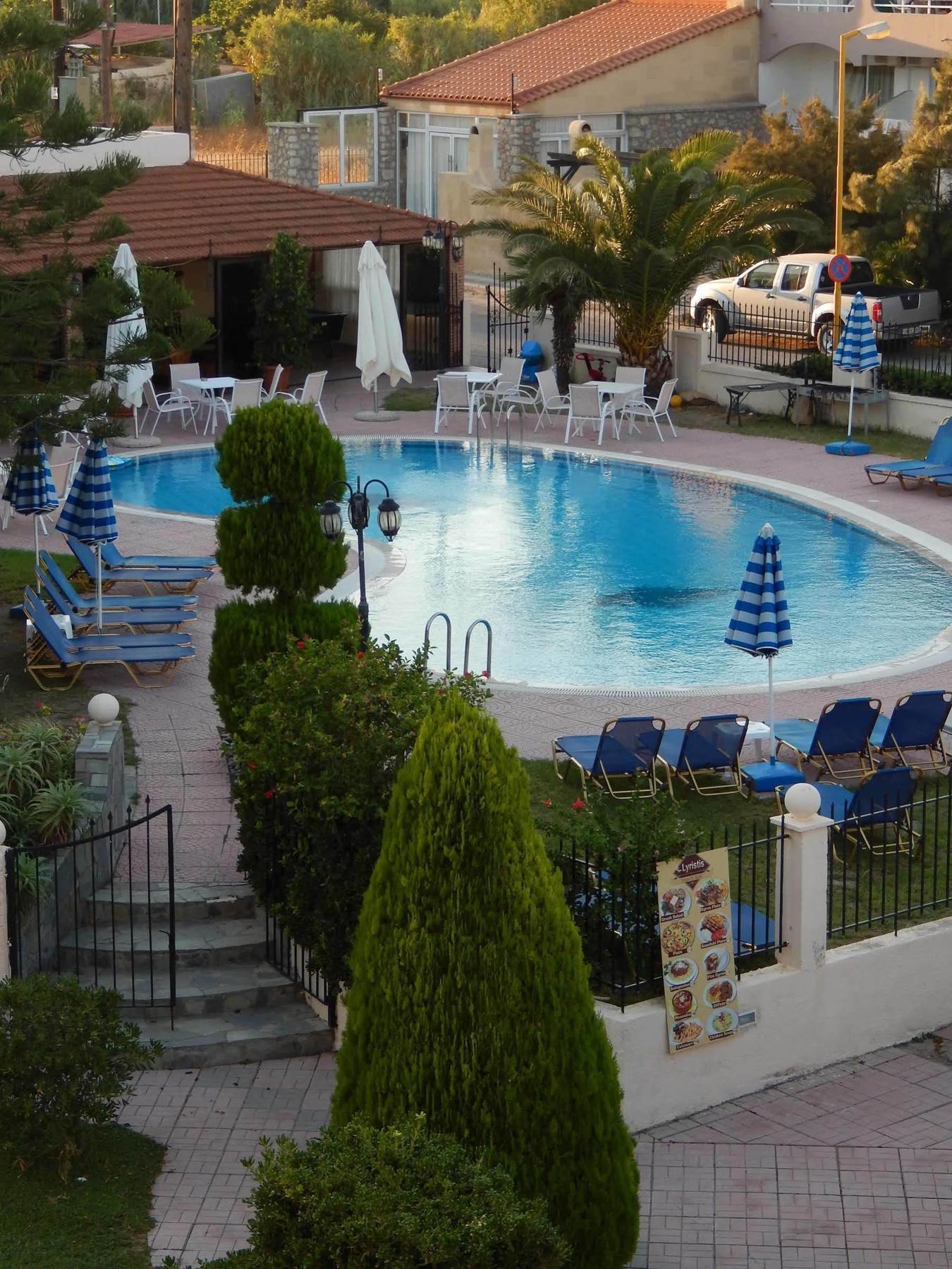 Lyristis Dinos Studios & Apartments Faliraki Extérieur photo