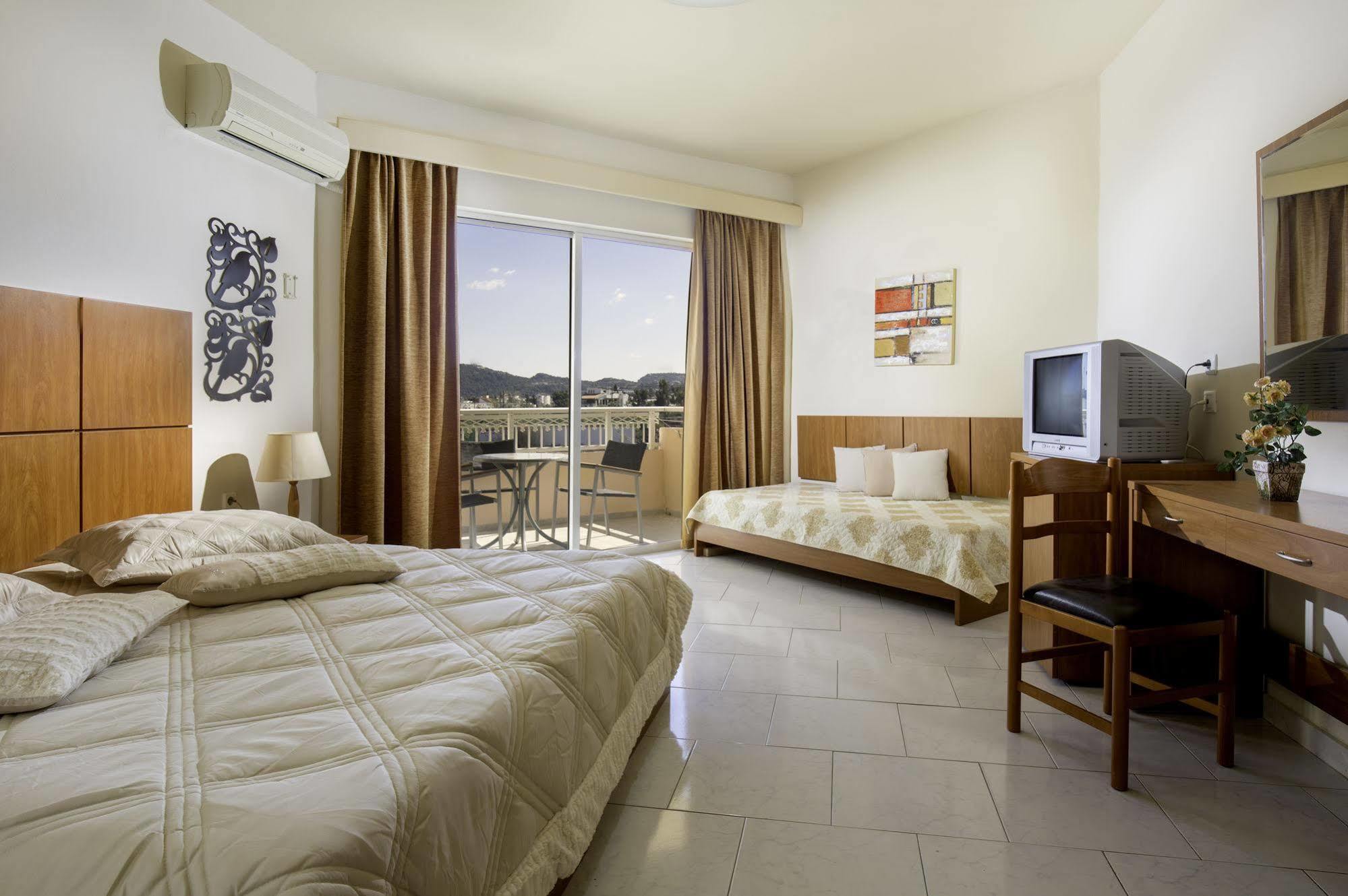 Lyristis Dinos Studios & Apartments Faliraki Extérieur photo